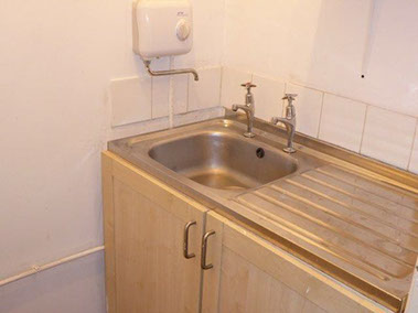 Kitchen -&nbsp; 188 Liscard Road, Wallasey | Lighthouse Lettings