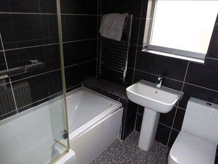 Bathroom - Durban Road, Wallasey - Lighthouse Lettings
