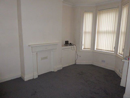 Lounge - Maybank Road, Birkenhead | Lighthouse Lettings