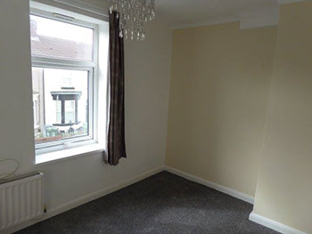 Bedroom 1 - Lucerne Road, Wallasey - Lighthouse Lettings