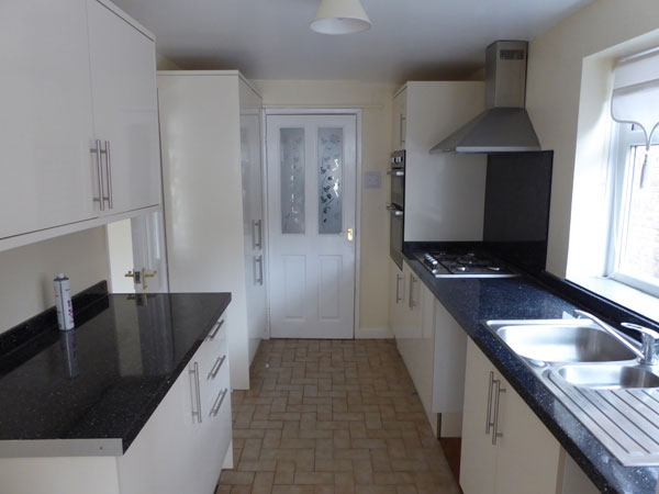 Kitchen in Lea Close. Lighthouse Lettings - Birkenhead
