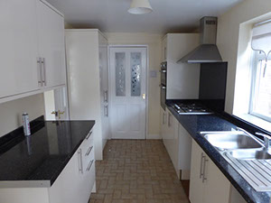 Kitchen in Lea Close. Lighthouse Lettings - Birkenhead